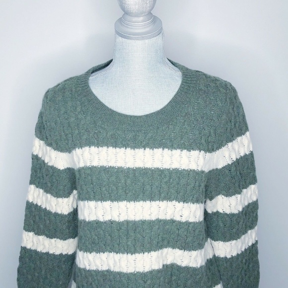 J.CREW Sweater Long Sleeve Knit Green Small (Y27) - Picture 2 of 5